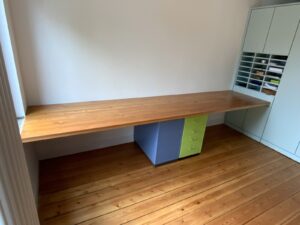 Upcycling - Schreibtisch aus Pitchpine Bodendielen 2